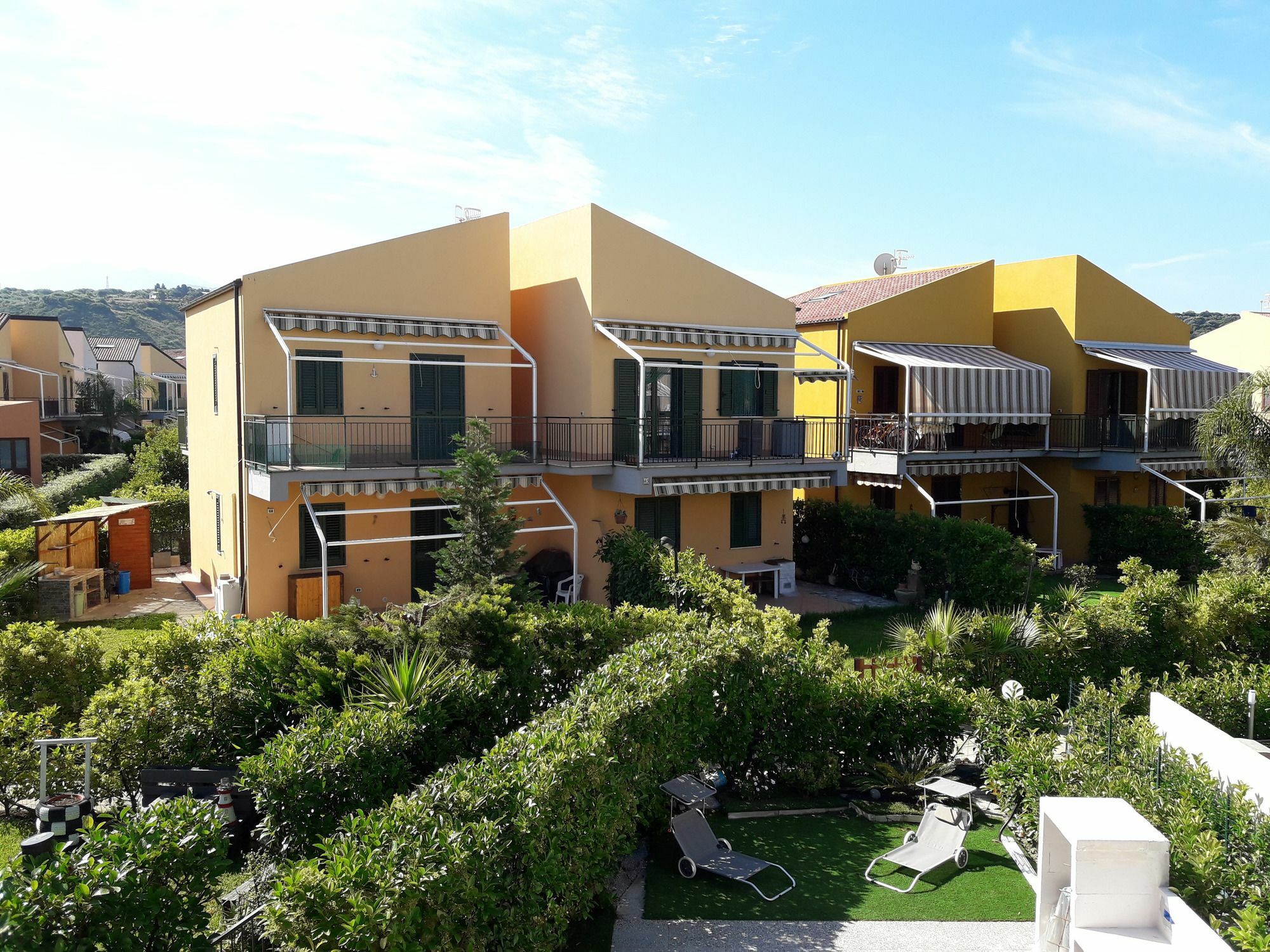 Villa Scenique Campofelice Di Roccella Exterior foto
